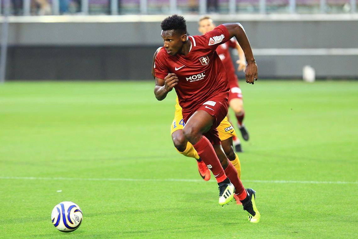 星空体育官网入口赛后社区盾焦点战，那不勒斯回应争议，气氛紧张，球队文化再被提及的简单介绍