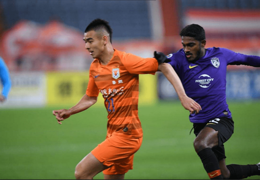 星空体育官网入口关于这也行?转会期里尔止住颓势——葡超节点到来勒沃库森今晨迎来里程碑,里程碑夜勒沃库森防线松动的信息